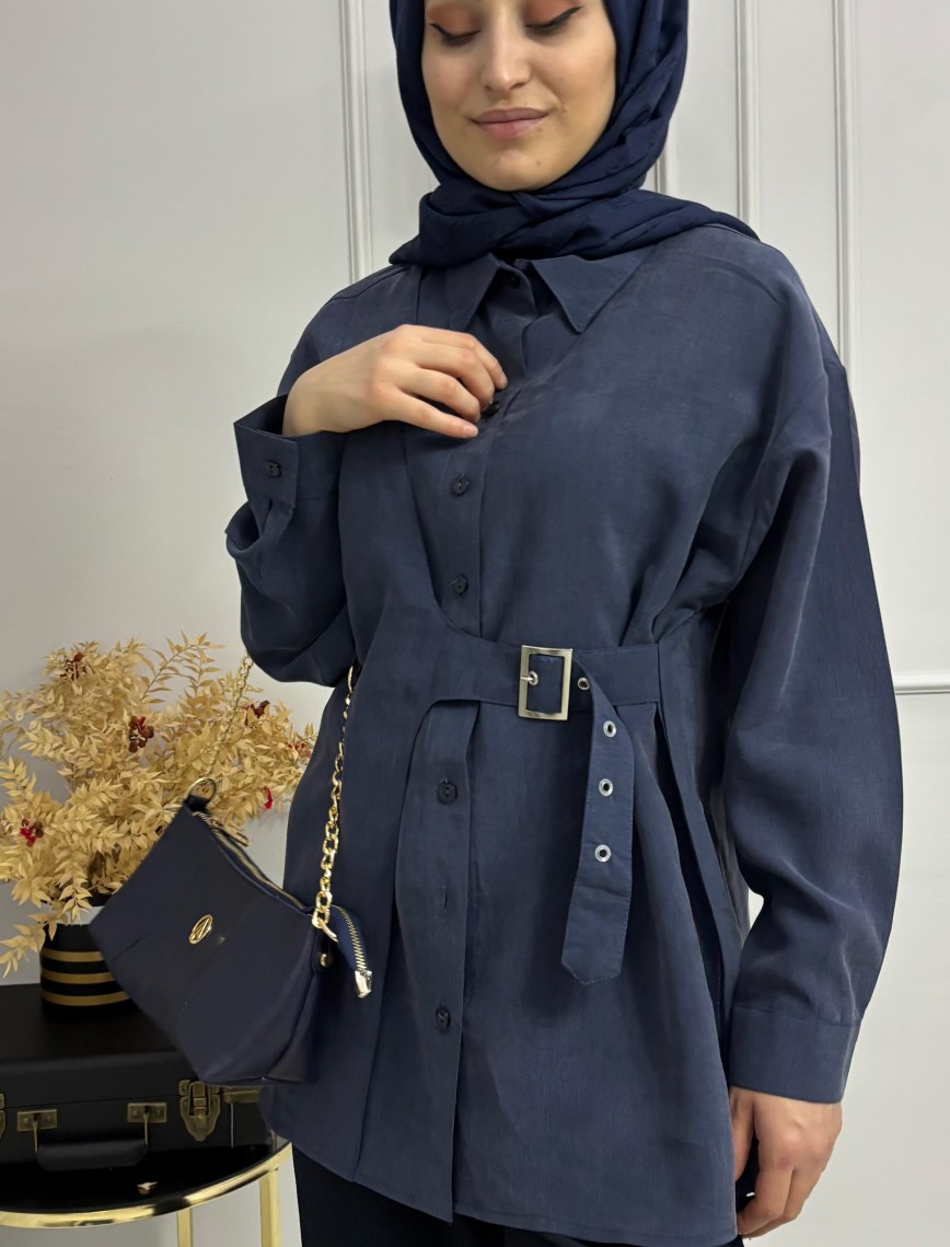 Kemer Detay Lacivert Gömlek