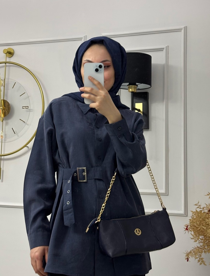 Kemer Detay Lacivert Gömlek