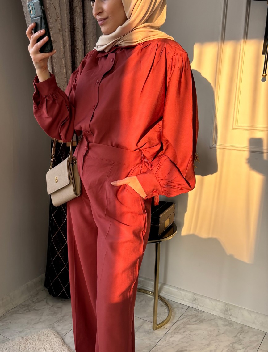 Kiremit Yan Yırtmaçlı Takım